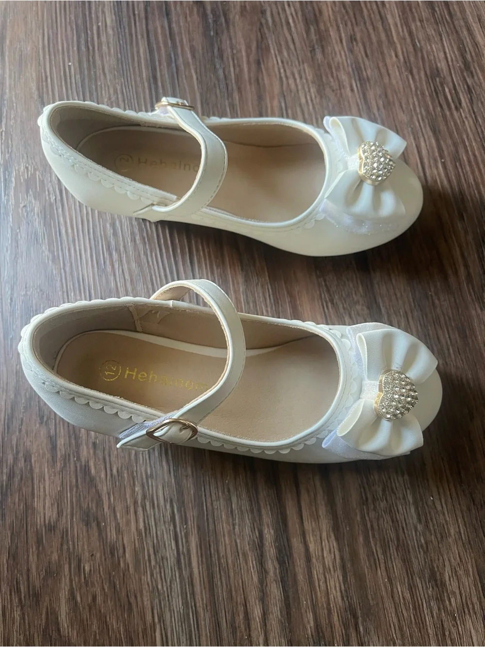 N/A elegant ivory